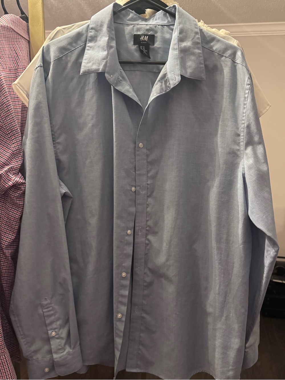 H&M Womens Light Blue Button-Up Dress Shirt